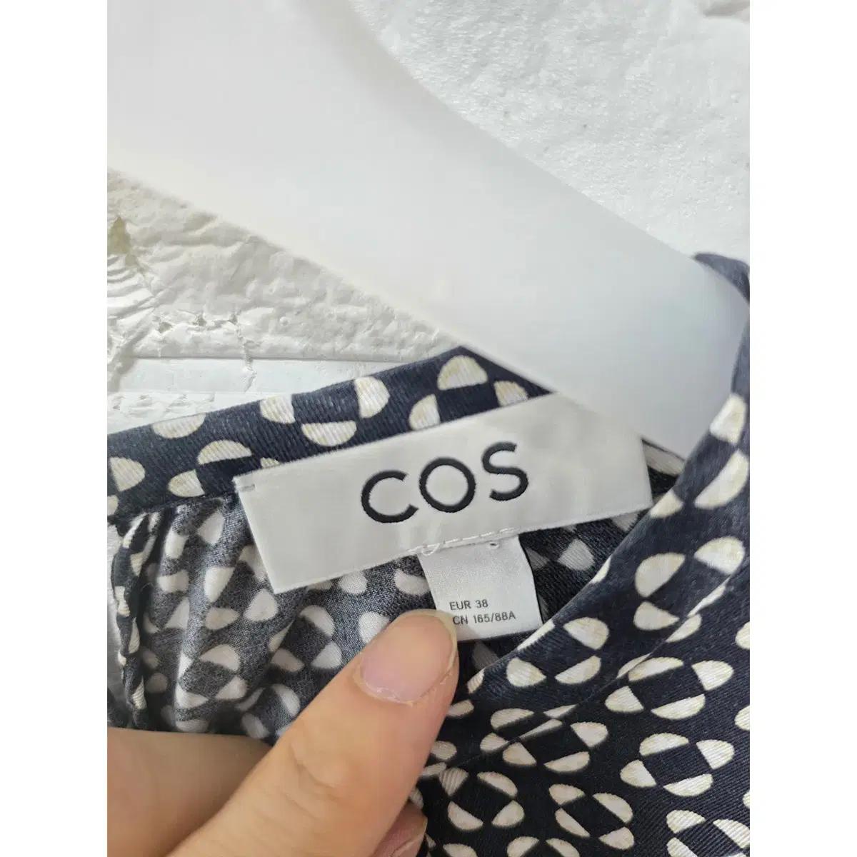 Free 코스 COS 블랙 패턴 블라우스 F7 3