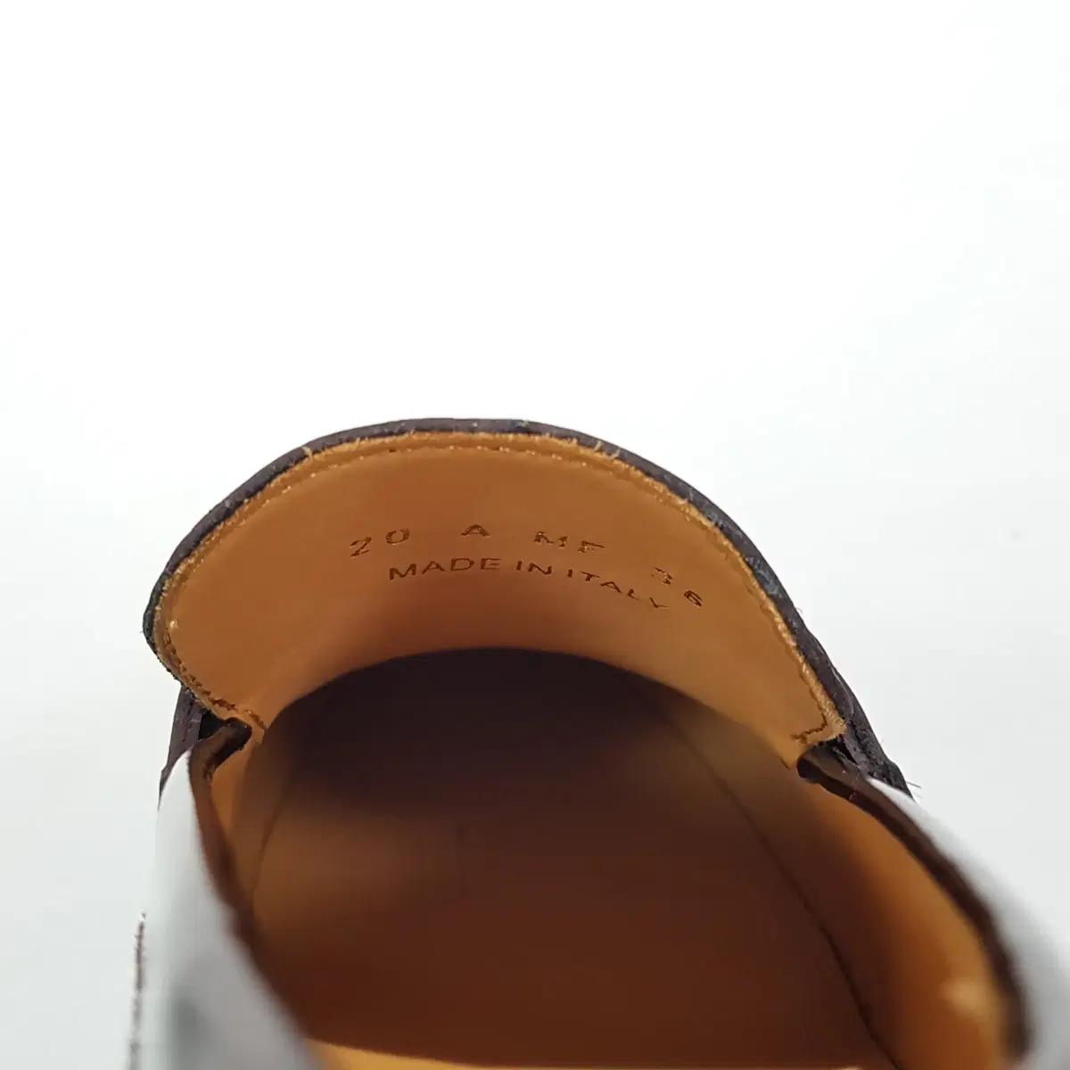 디올 코드 로퍼 230 9