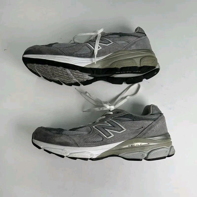 NEW BALANCE 990v3 sneakers 270 3