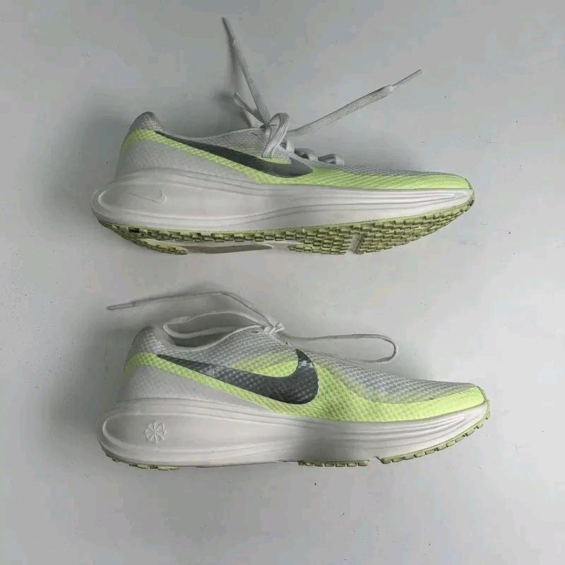 NIKE revolution 8 Running shoes 245 4