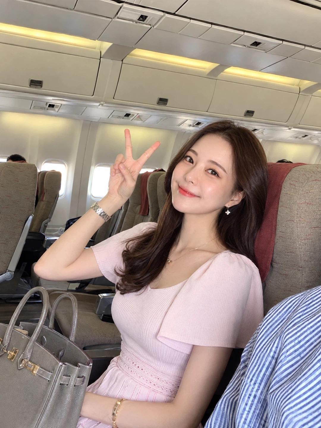 새상품 아옳이 김민영 핑크 니트 원피스 3