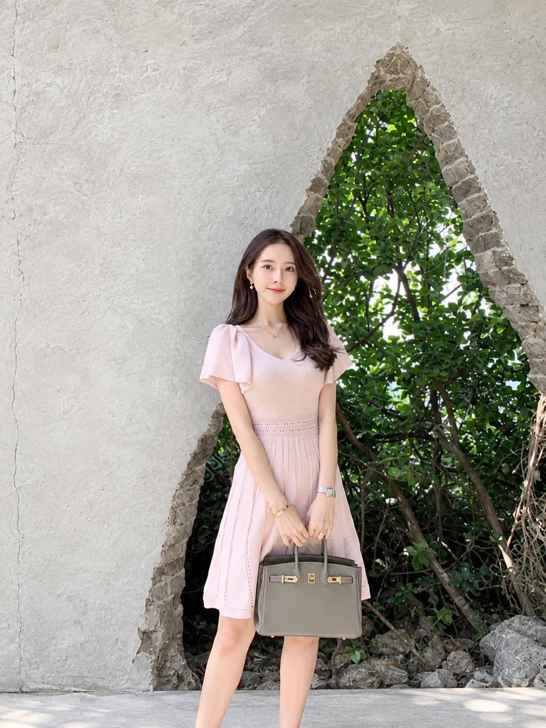 새상품 아옳이 김민영 핑크 니트 원피스 2