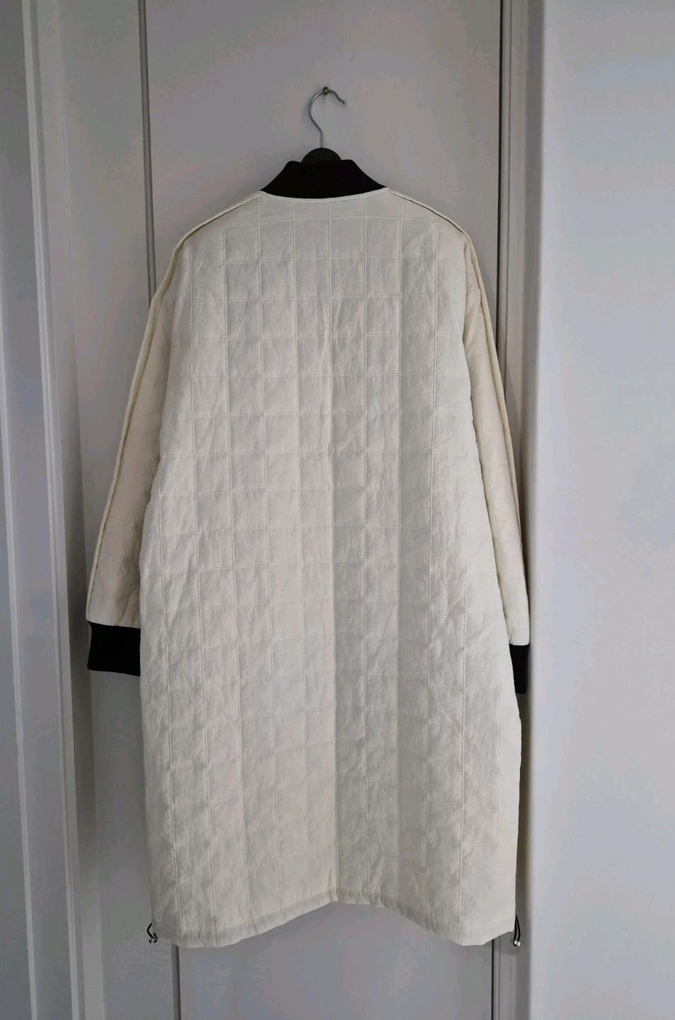 택279,000원/새상품)보니팍스(Bonispax) 스퀘어 퀼팅 롱 점퍼 5