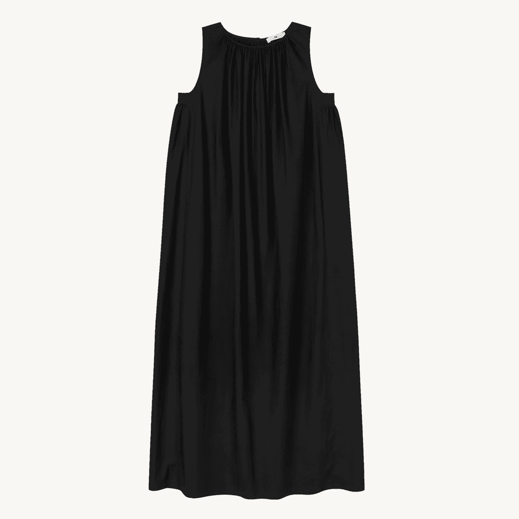 르  relaxed-fit shirring dress (black) 착용컷
