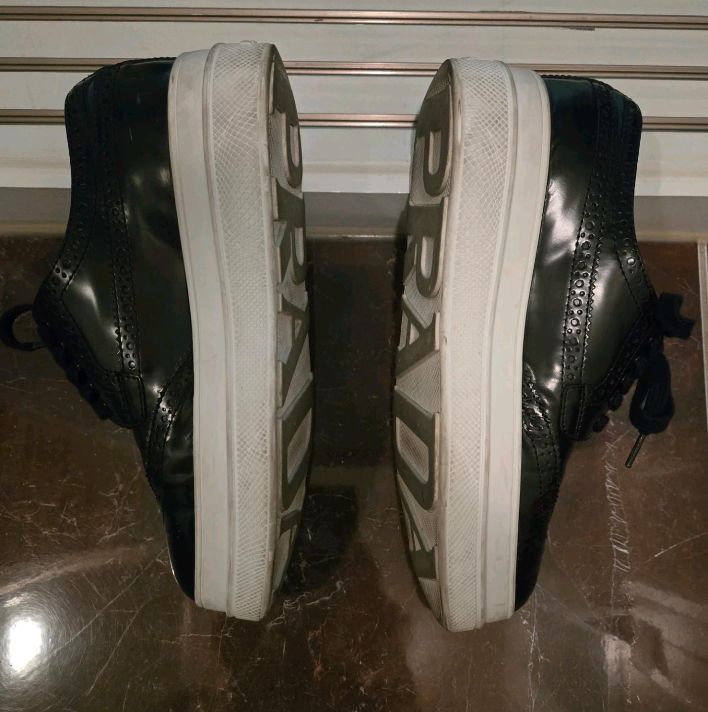 프라다 PRADA 여성 블랙 윙팁 플랫폼 슈즈 3