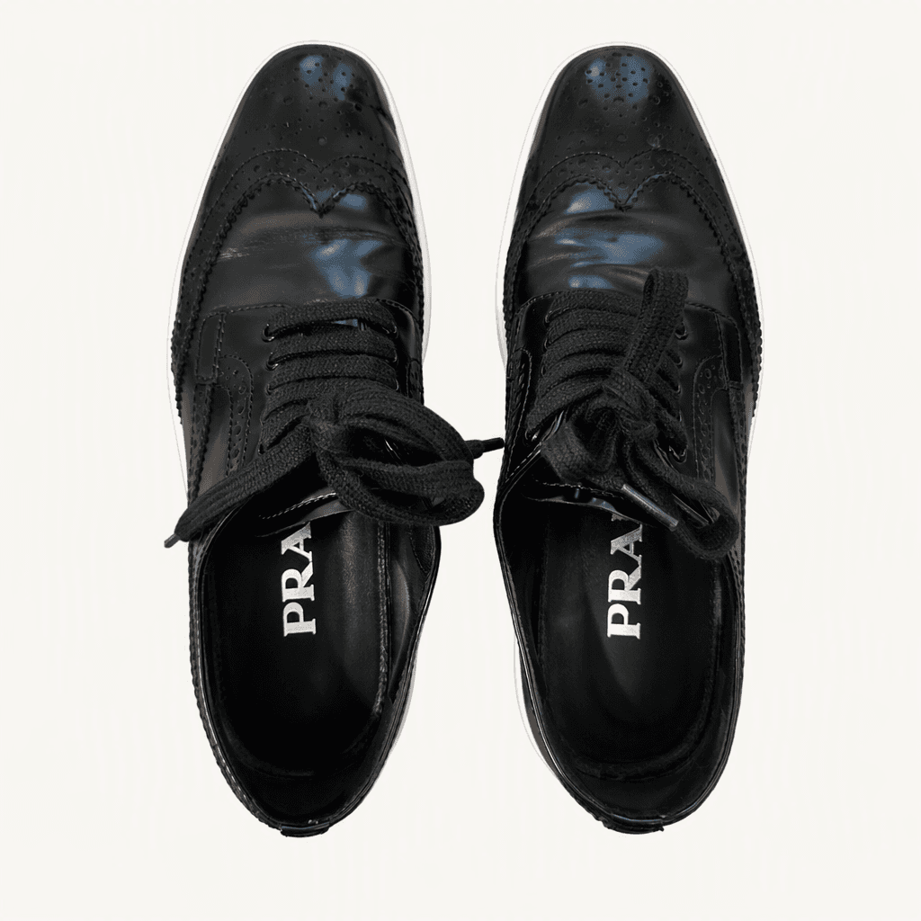 프라다 PRADA 여성 블랙 윙팁 플랫폼 슈즈