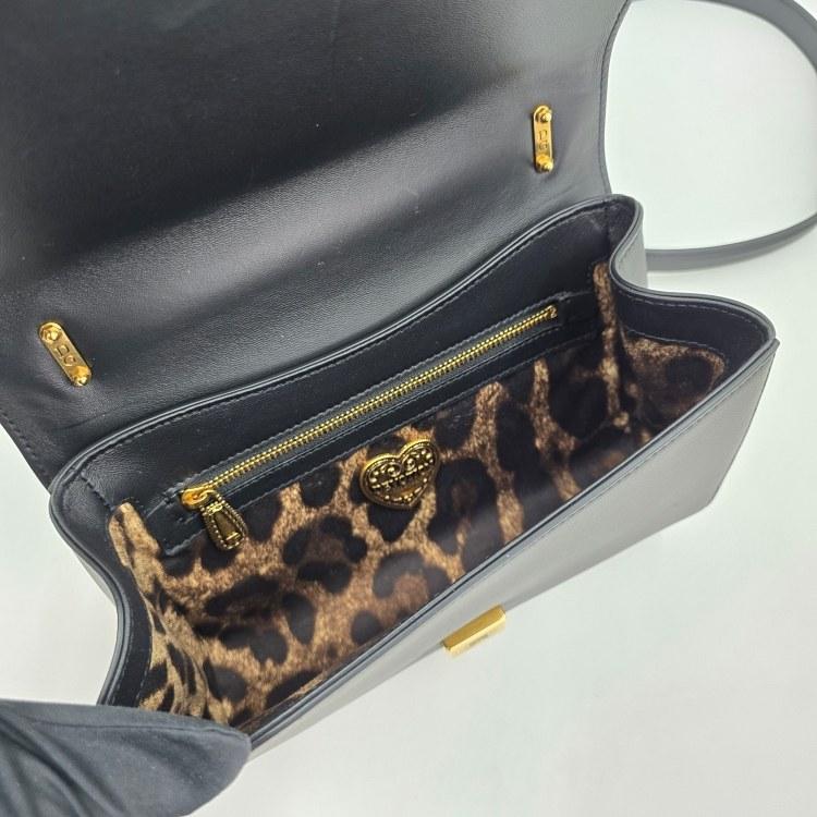 돌체 앤 가바나 퀼팅 나파 디보션백 미디엄 4495 18