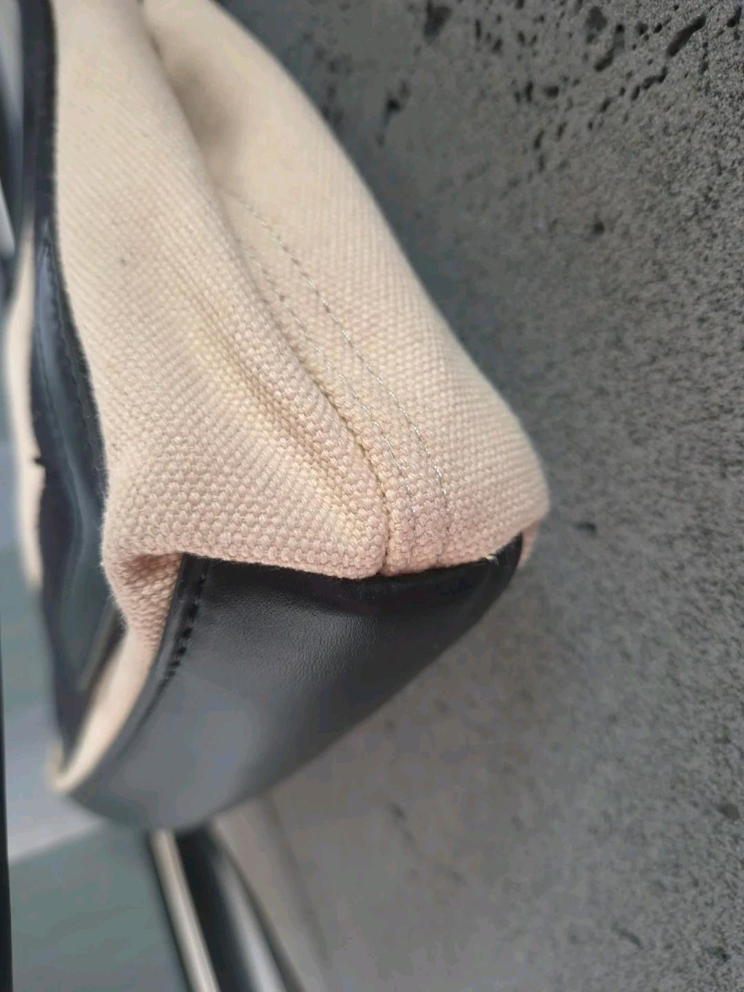 발렌시아가 카바스 스몰 토트백 7