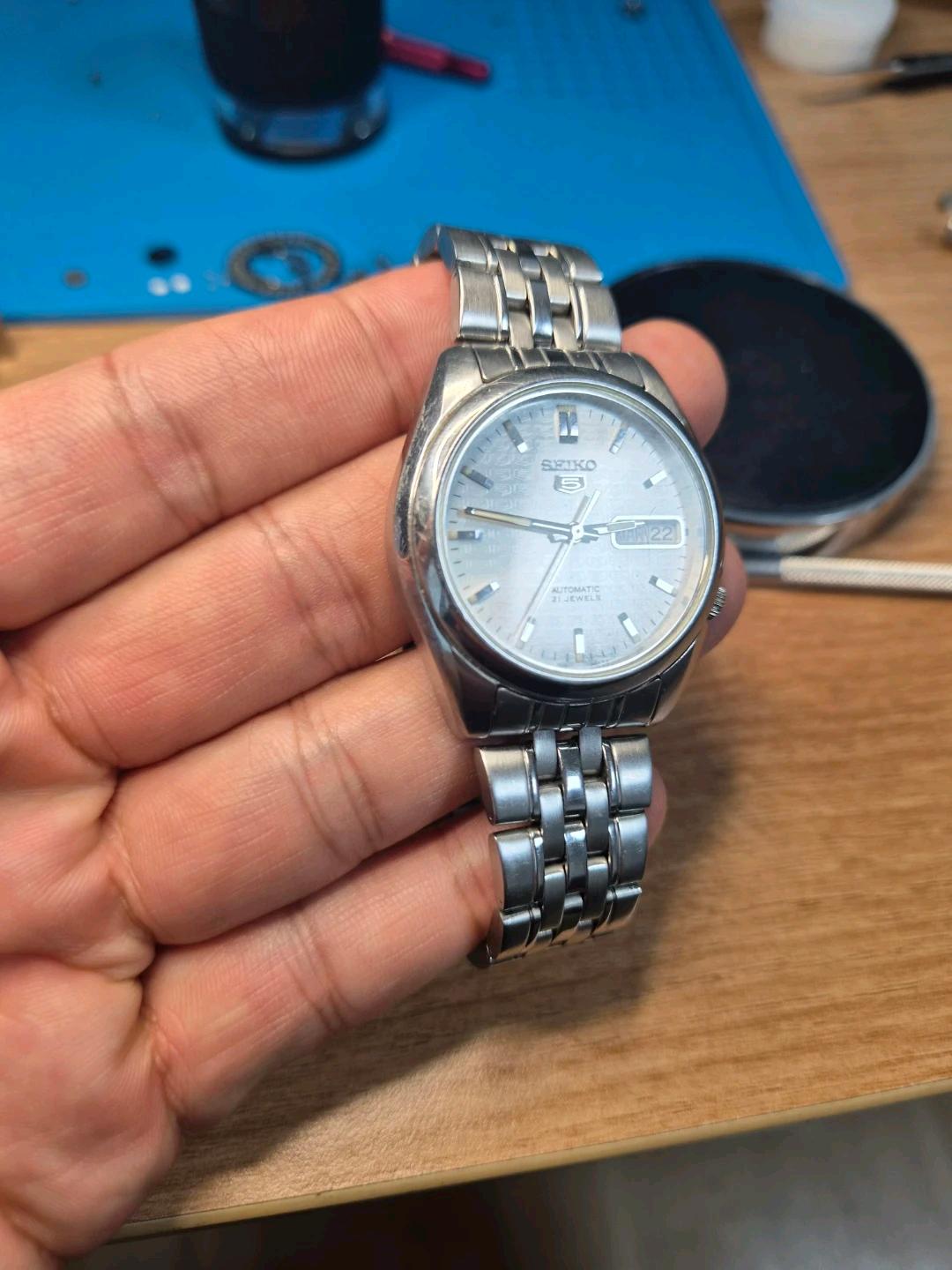 세이코5 오토매틱 실버 메탈 시계 37.2mm 6
