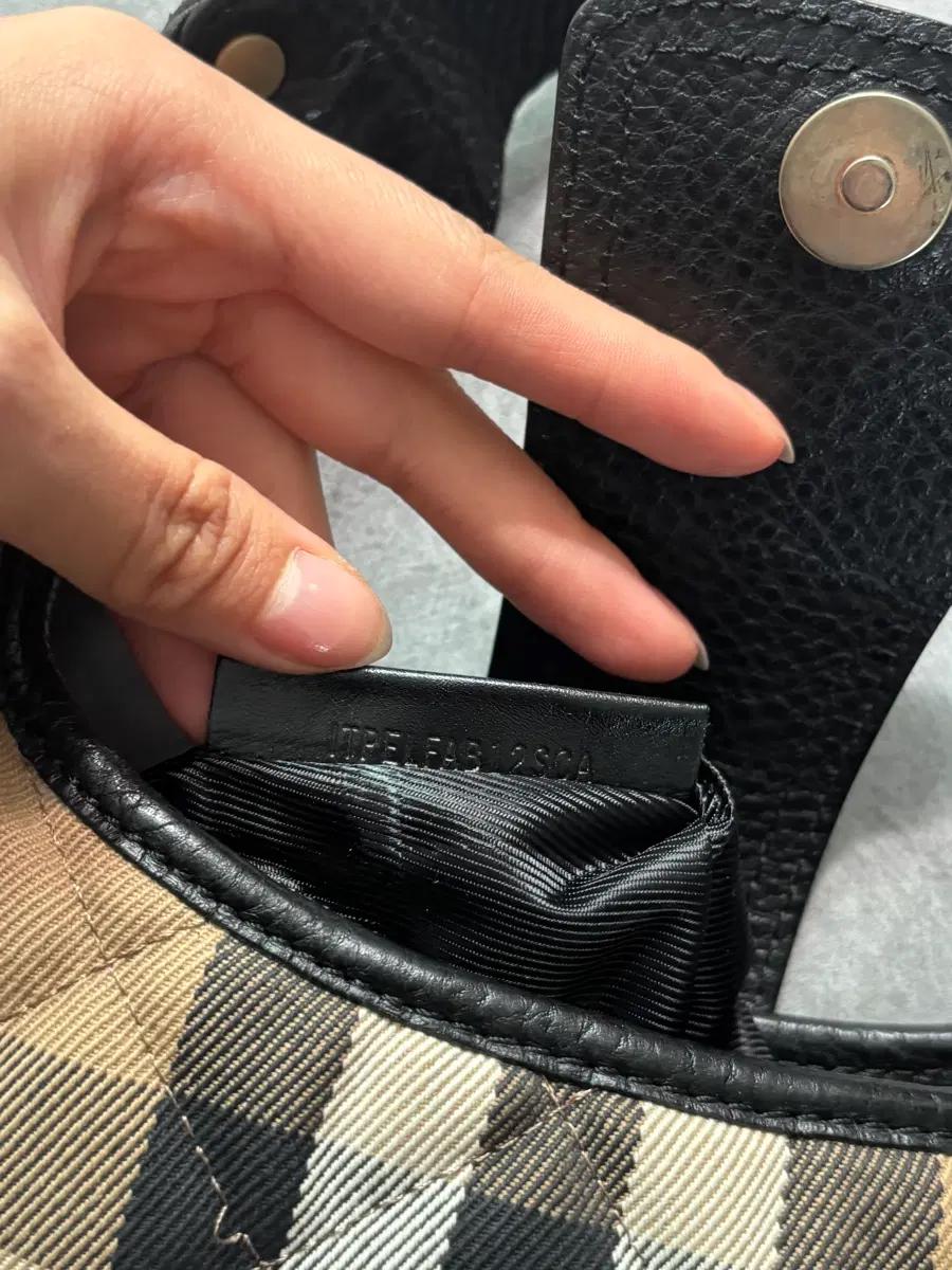 Burberry 버버리 노바체크 퀼팅 호보백 9
