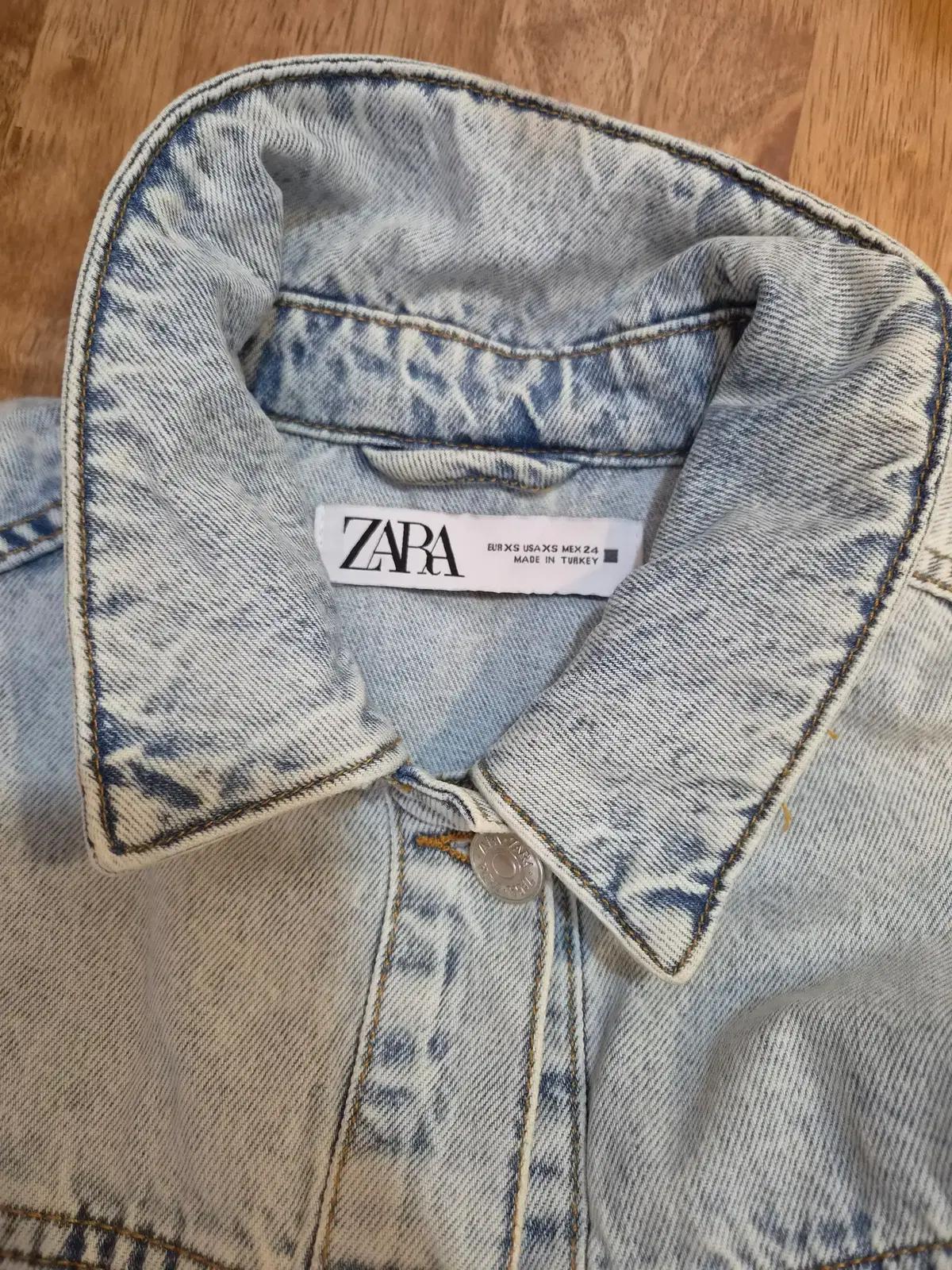 자라 Zara 여성 워싱연청 크롭데님자켓 XS사이즈 7