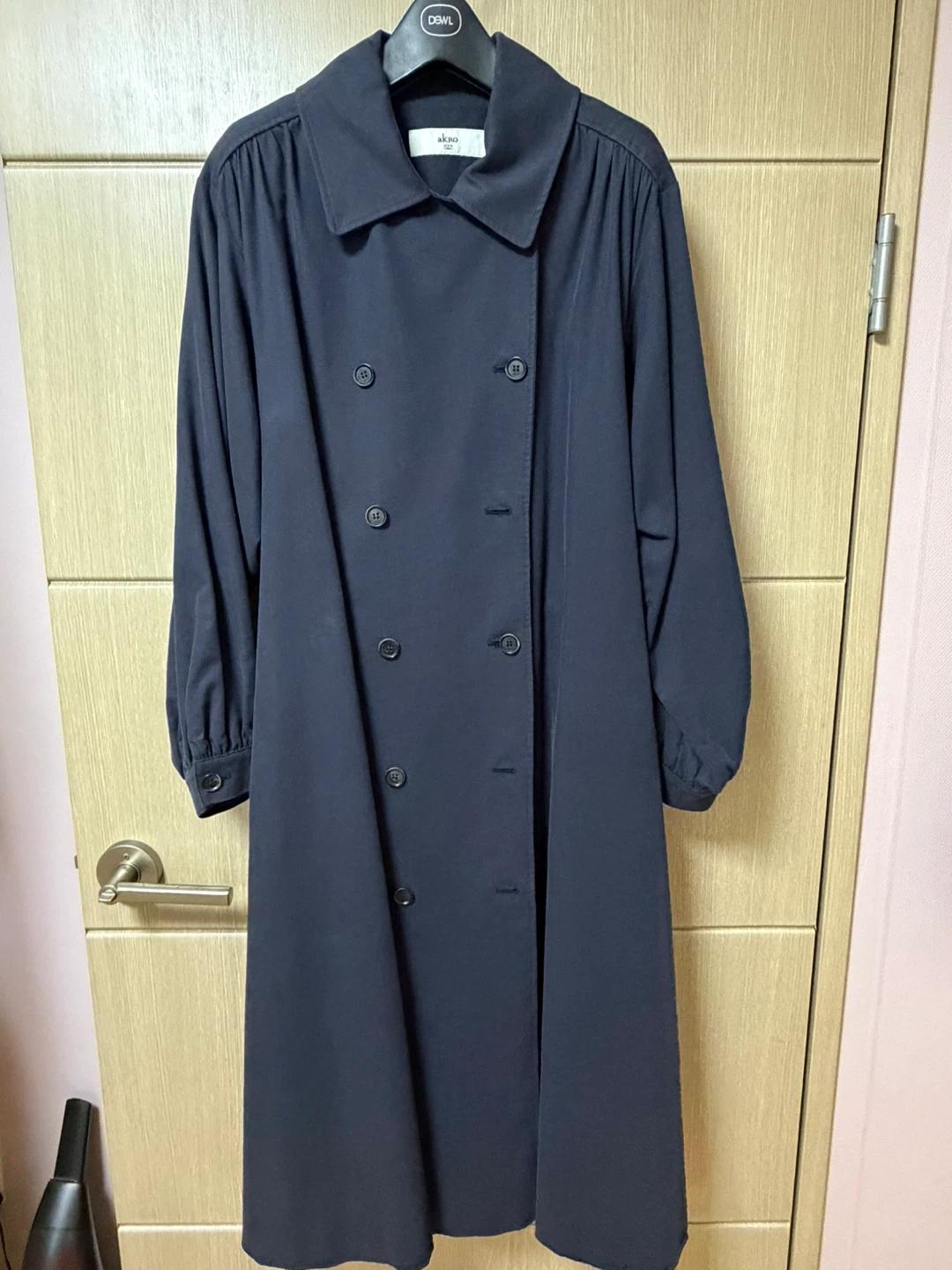 akro 네이비 더블 버튼 트렌치코트 2