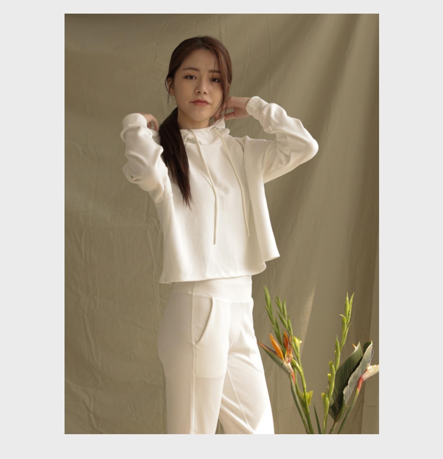 버건디 모달 크롭 후디 퍼포먼스 요가복 5
