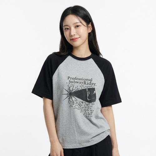 더콜디스트모먼트 반팔티셔츠