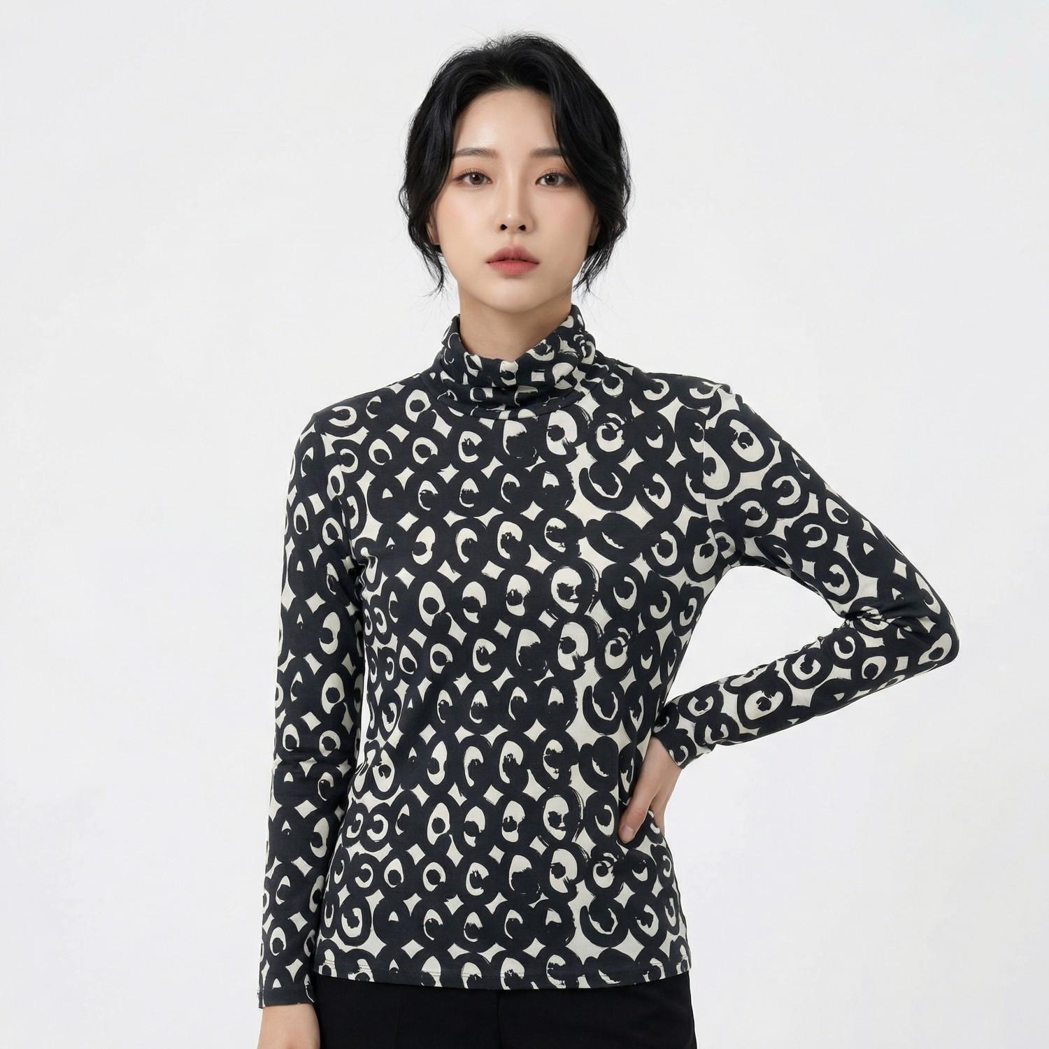마리메꼬 x 유니클로 긴팔티셔츠 1