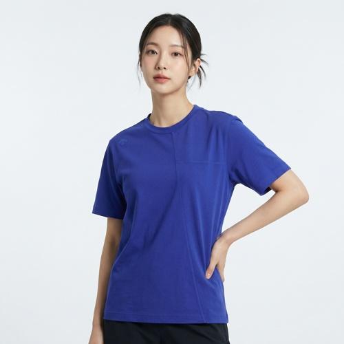데상트 반팔티셔츠