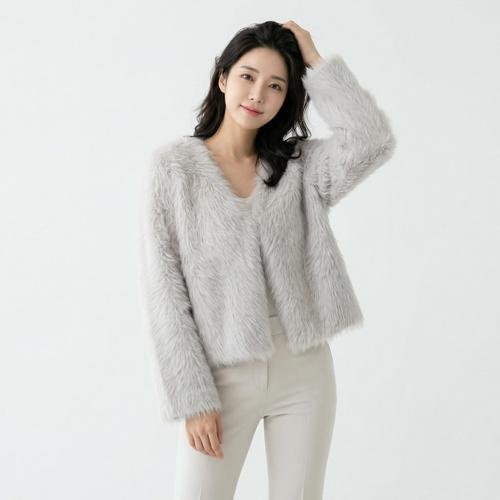 온앤온 브이넥니트