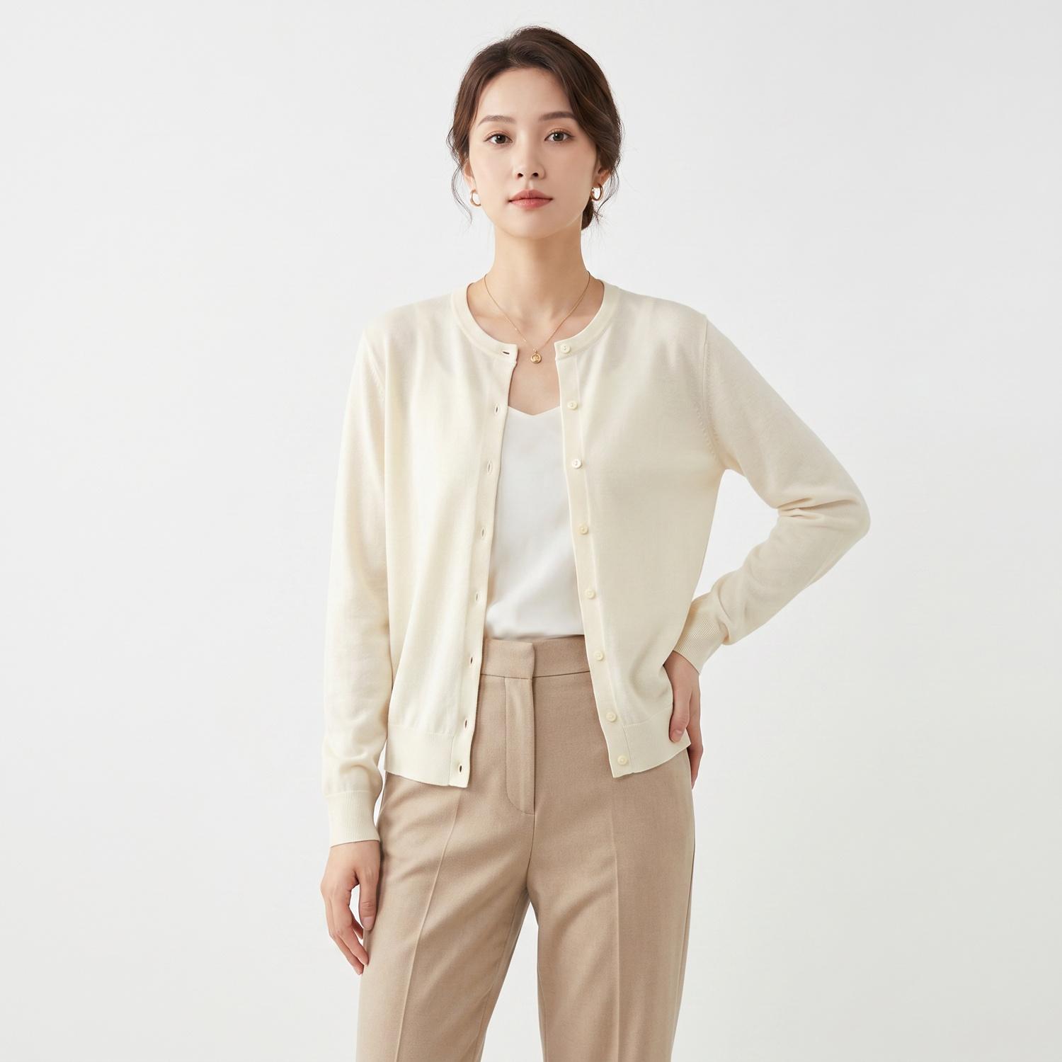 유니클로 라운드카디건 1