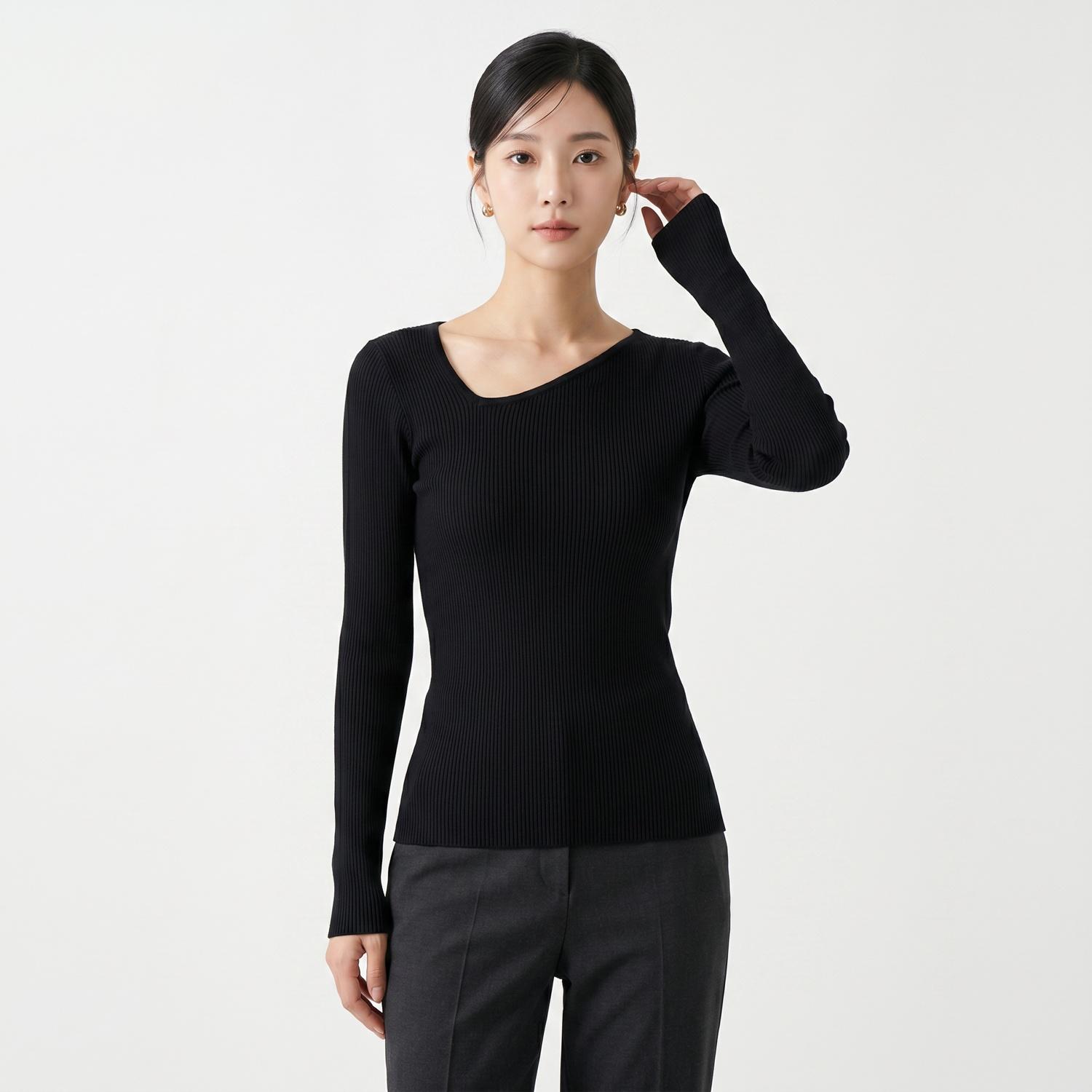 룩캐스트 브이넥니트 1