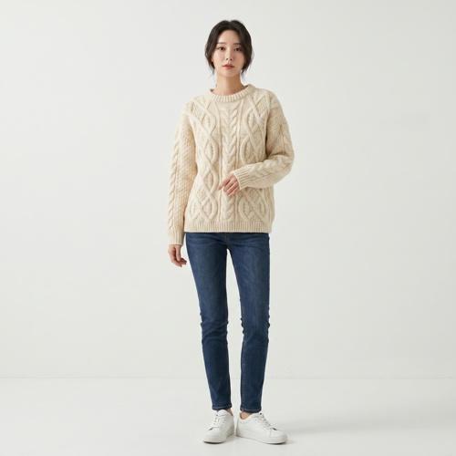 시엔느 라운드니트