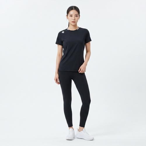 데상트 반팔티셔츠