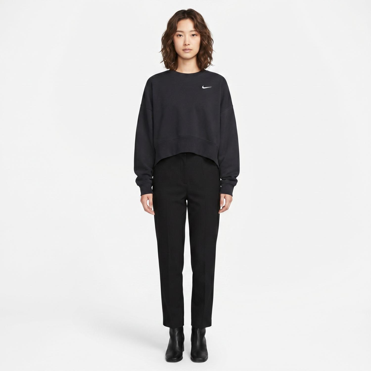 나이키 맨투맨티 착용컷