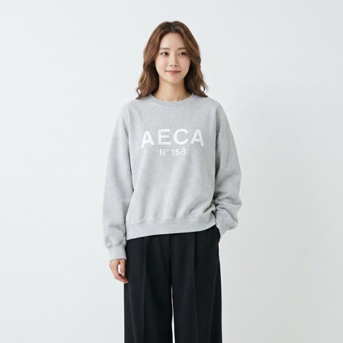 에이카 화이트 맨투맨티