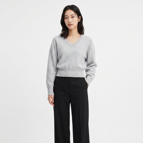 리엘 브이넥니트
