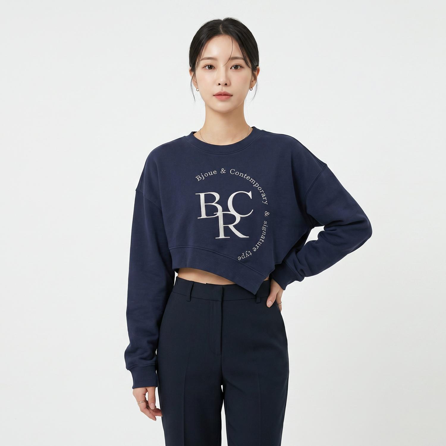 브쥬 맨투맨티 착용컷