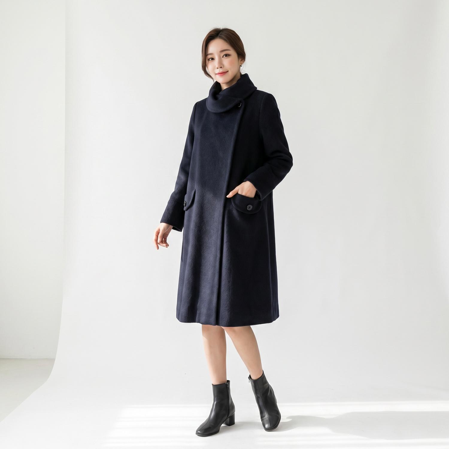 모조에스핀 싱글코트 착용컷