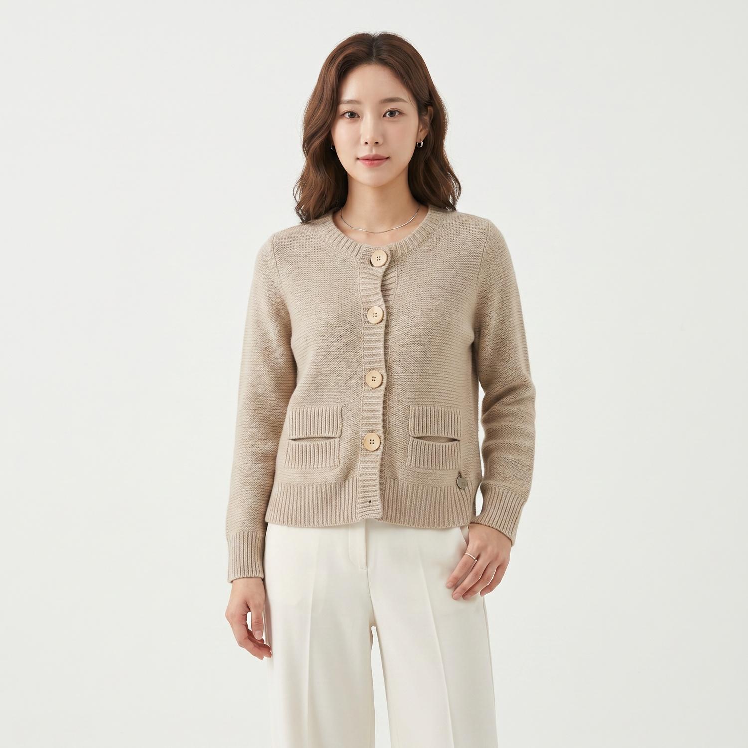 씨 바이 끌로에 라운드카디건 착용컷