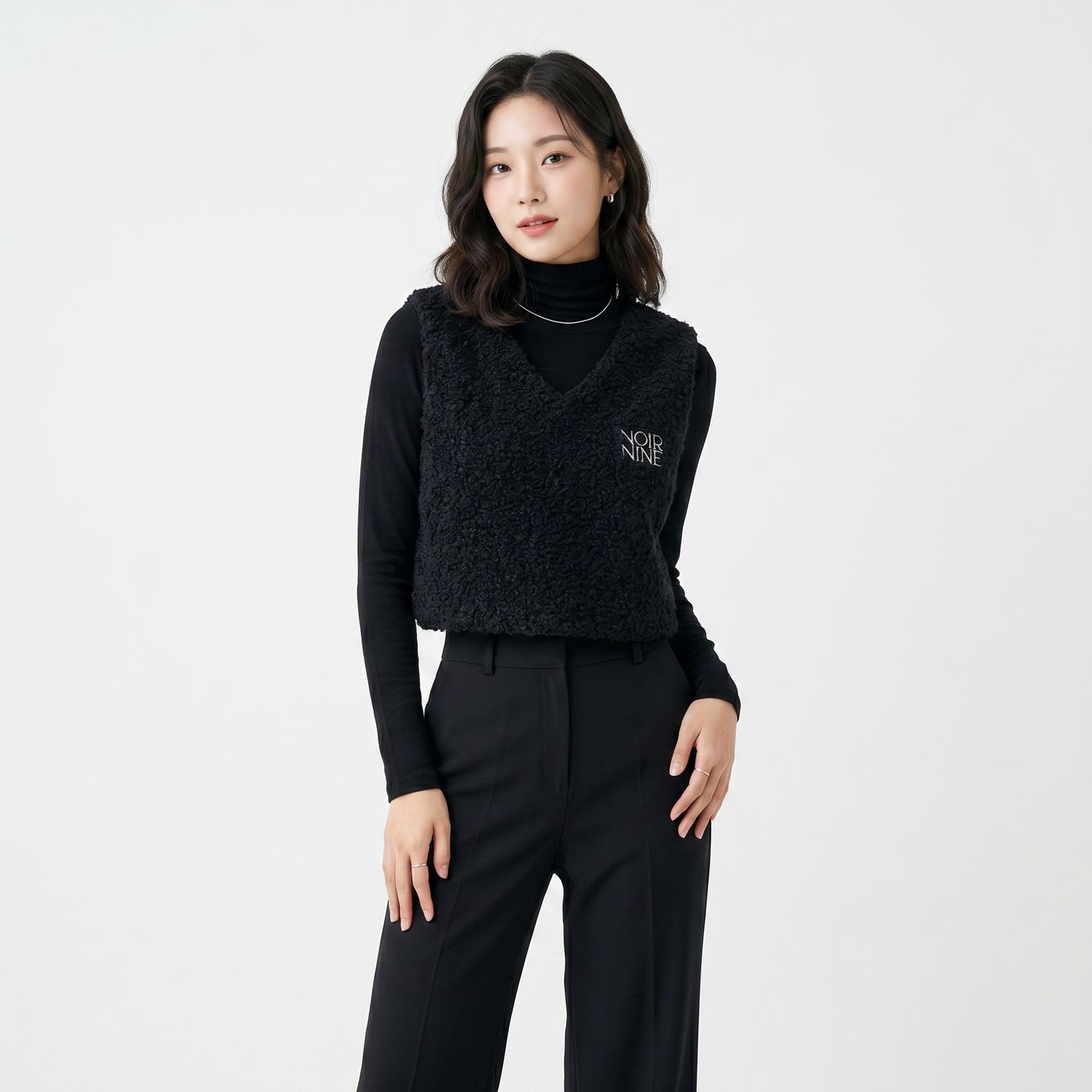 누아르나인 니트조끼 착용컷