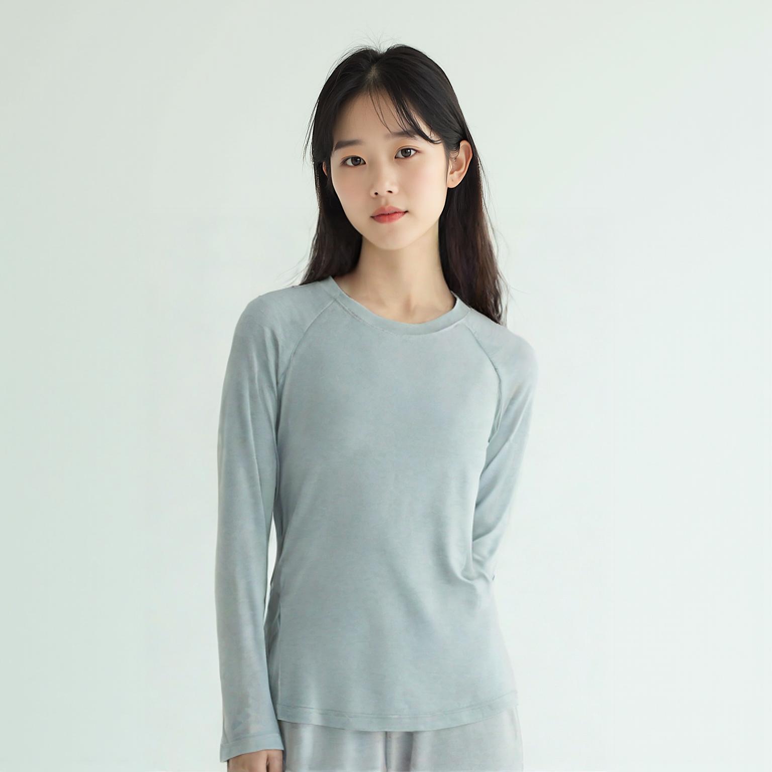 안다르 긴팔티셔츠