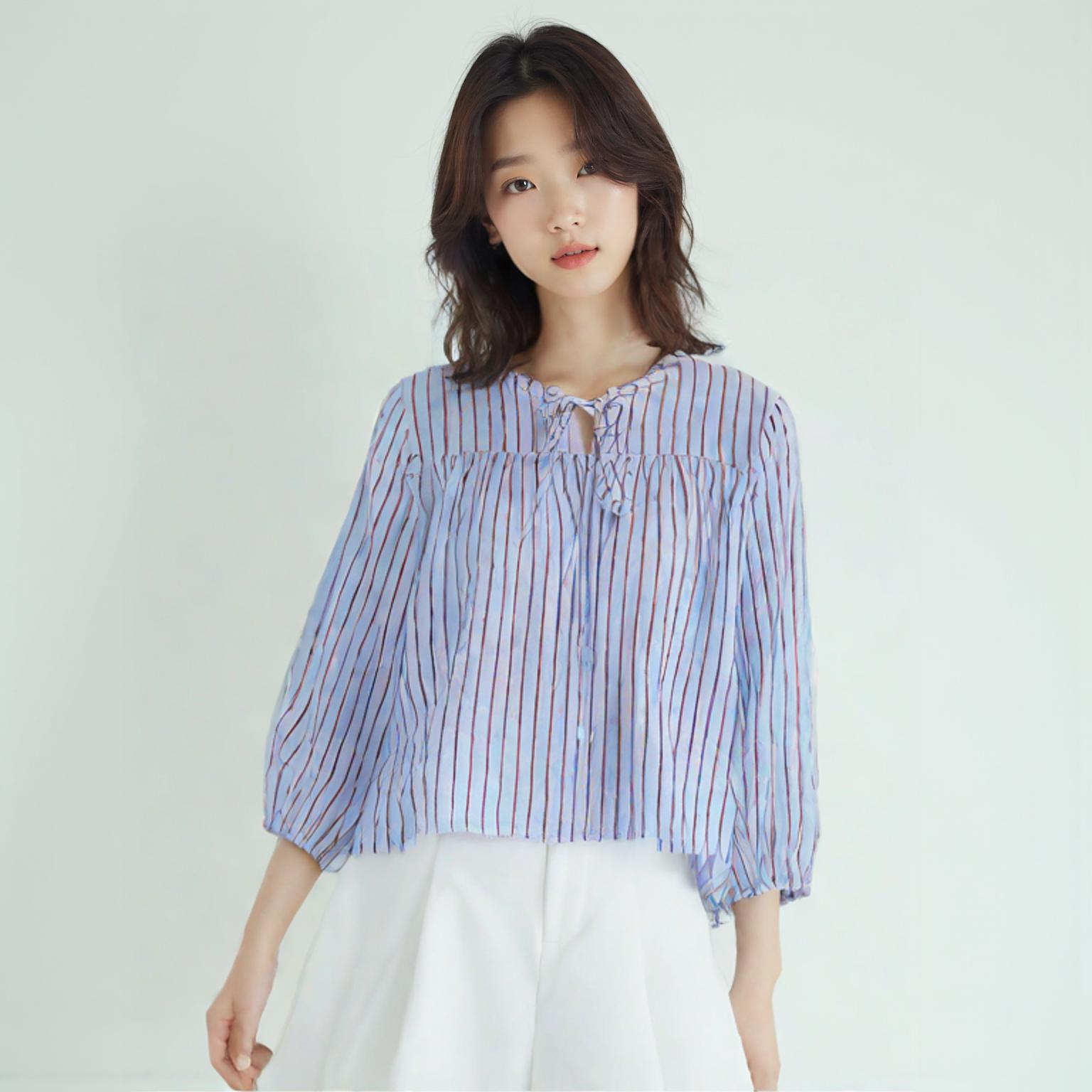 라인 블라우스