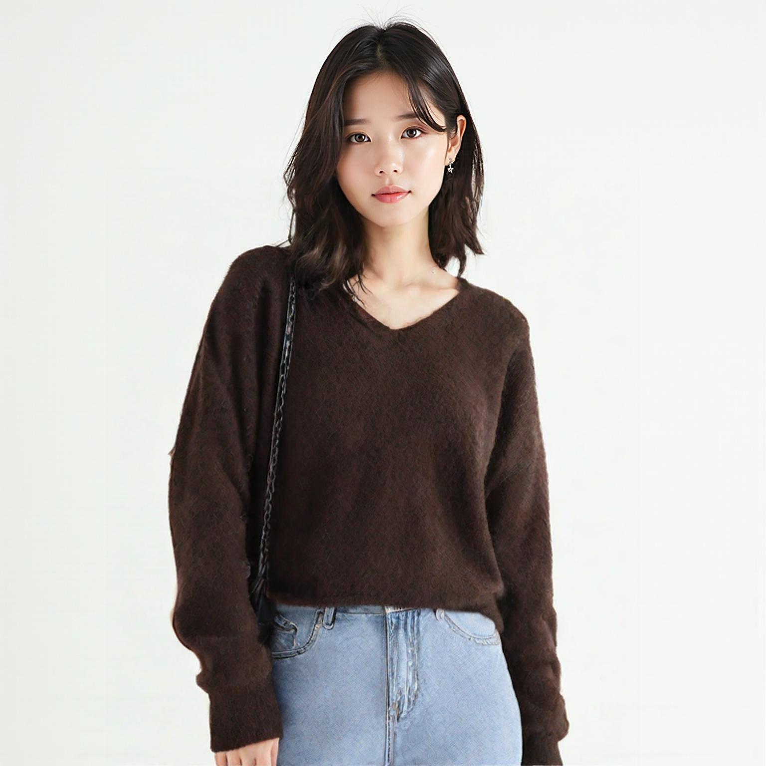 모이아 브이넥니트