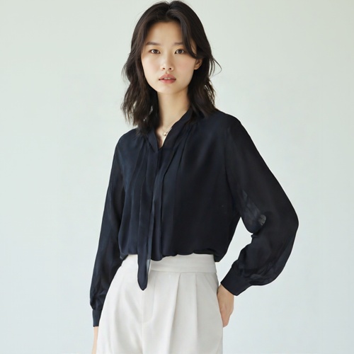 르베이지 블라우스