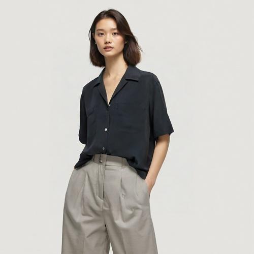 앤아더스토리즈 블라우스