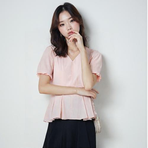 플라스틱 아일랜드 블라우스