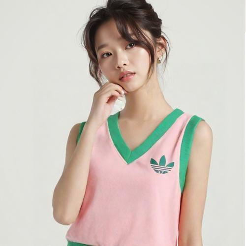 아디다스 나시티