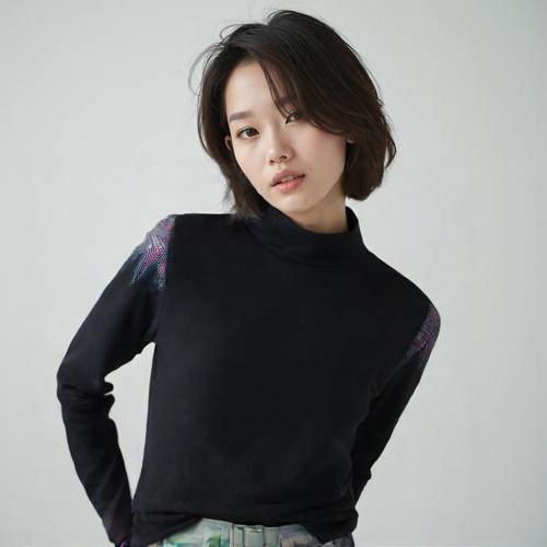 아디다스 긴팔티셔츠