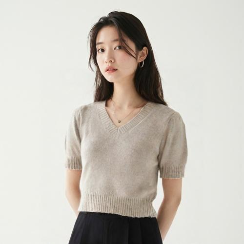 룩캐스트 브이넥니트