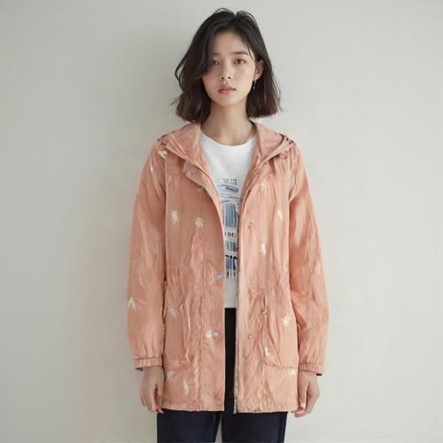 써스데이아일랜드 바람막이