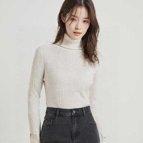 세루티1881 폴라니트