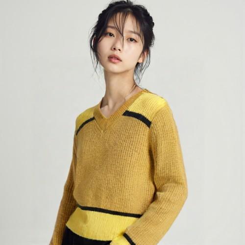 유니클로 x 마르니 브이넥니트