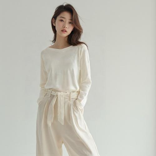 유메르 브이넥니트