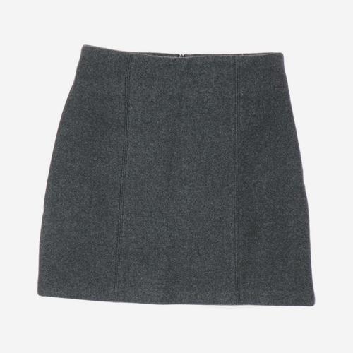 에잇세컨즈 미니스커트