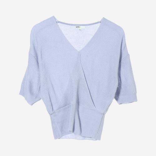 스파오 브이넥니트