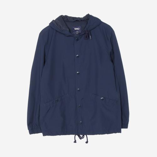 스파오 바람막이