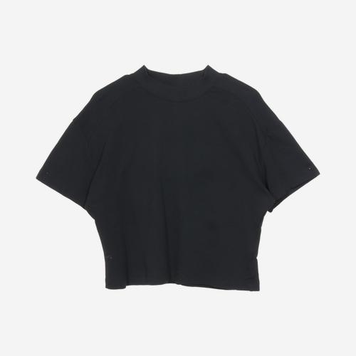 에잇세컨즈 반팔티셔츠