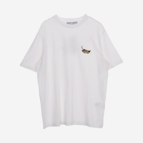 에잇세컨즈 반팔티셔츠